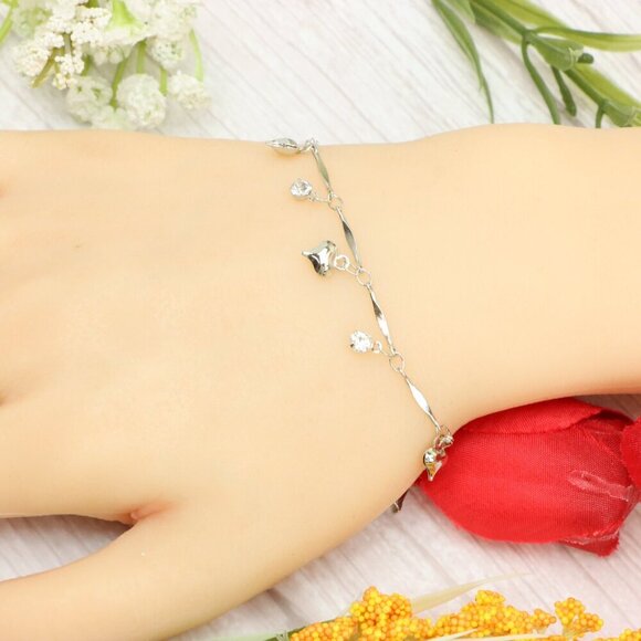 "Trendy Handmade Bracelet – A Thoughtful Gift for Girls & Women | UNVRC1134 - Picture 4 of 10